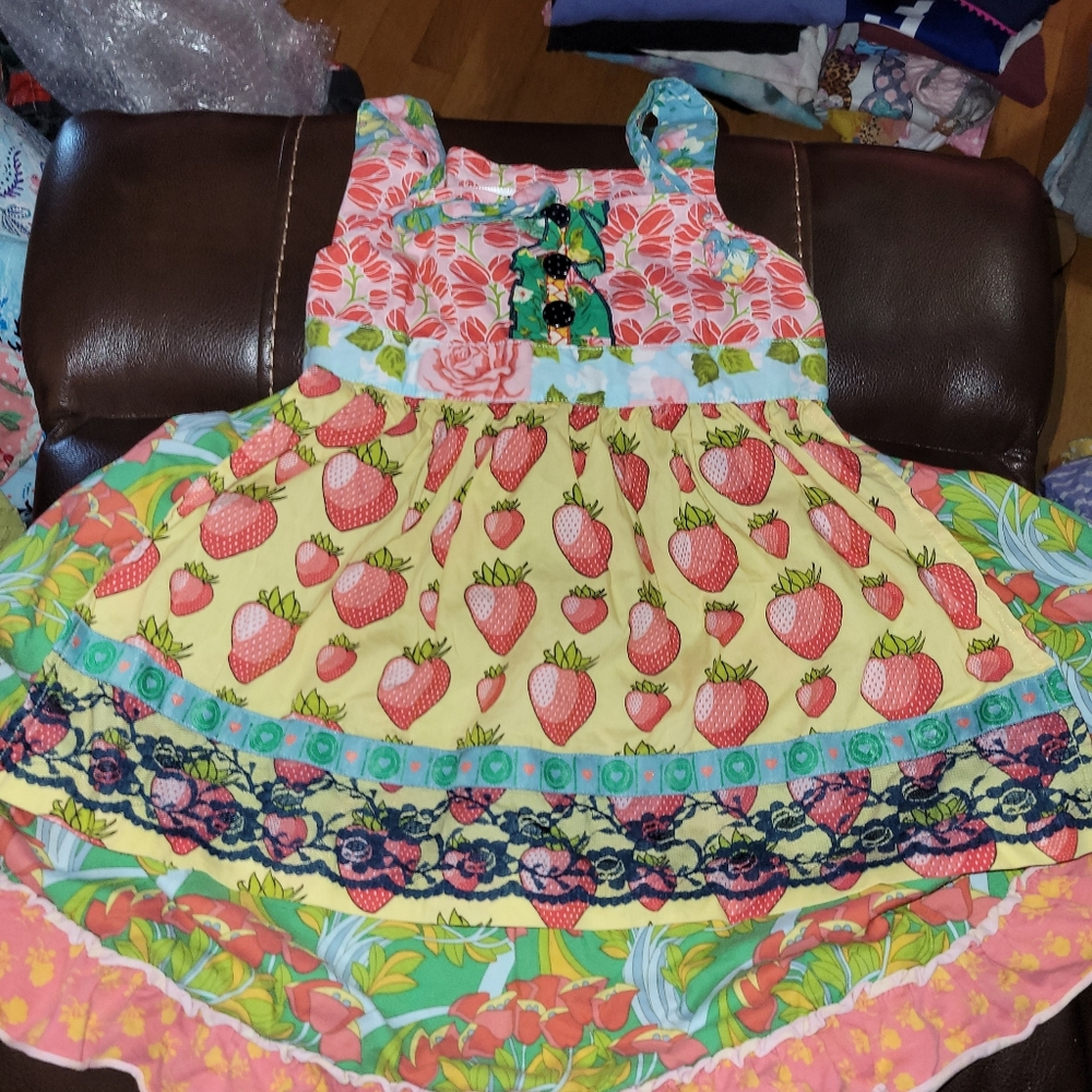GUC Matilda Jane Girls sz 6 Strawberry Fields Apron Knot Dress